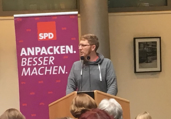 Rafael Pust spricht für einen unserer Anträge.